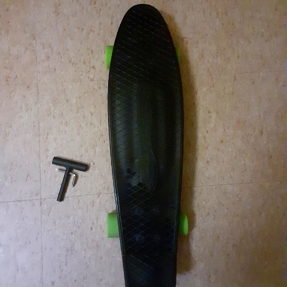 Zumiez Other 27 Inch Pennyboard With Tool Poshmark